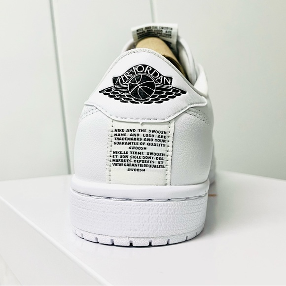 NEW NIKE AIR JORDAN RETRO 1 LOW SLIP-on Women Sneakers Shoes WHITE various sizes - Picture 4 of 14